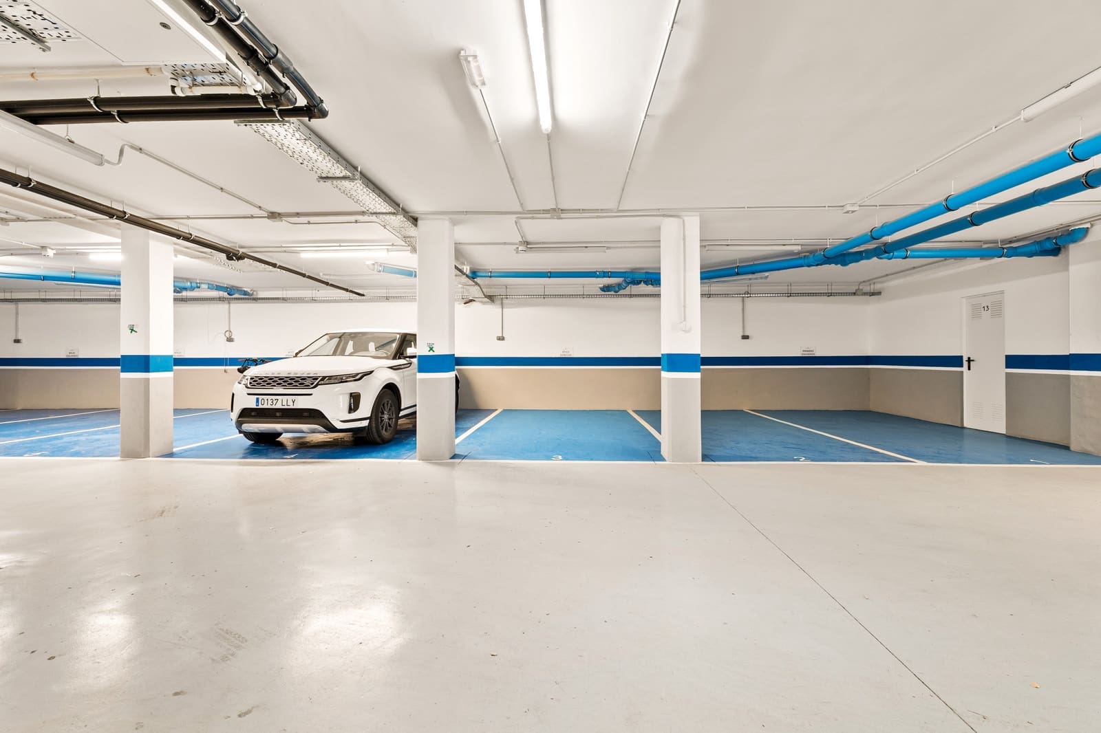 2 bedroom Apartment for rent in Marbella with pool garage - € 6,000 (Ref: 9450888)