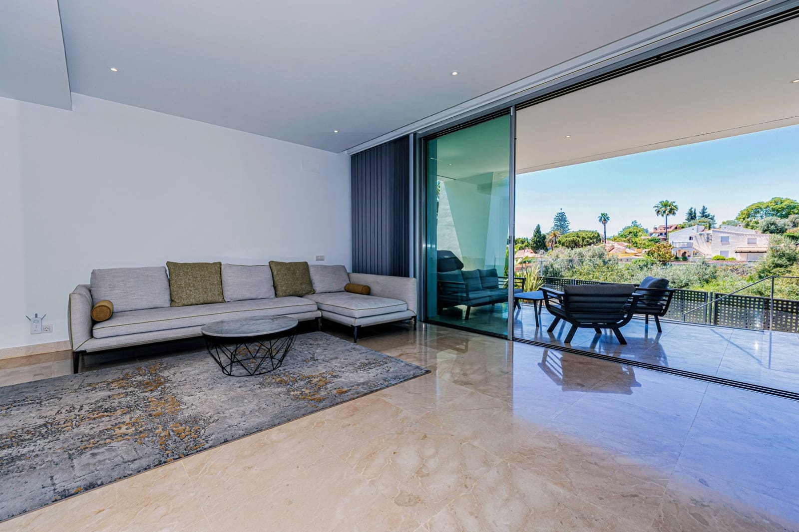 4 Zimmer Haus zu verkaufen in Marbella mit Pool Garage - 1.250.000 € (Ref: 9457836)