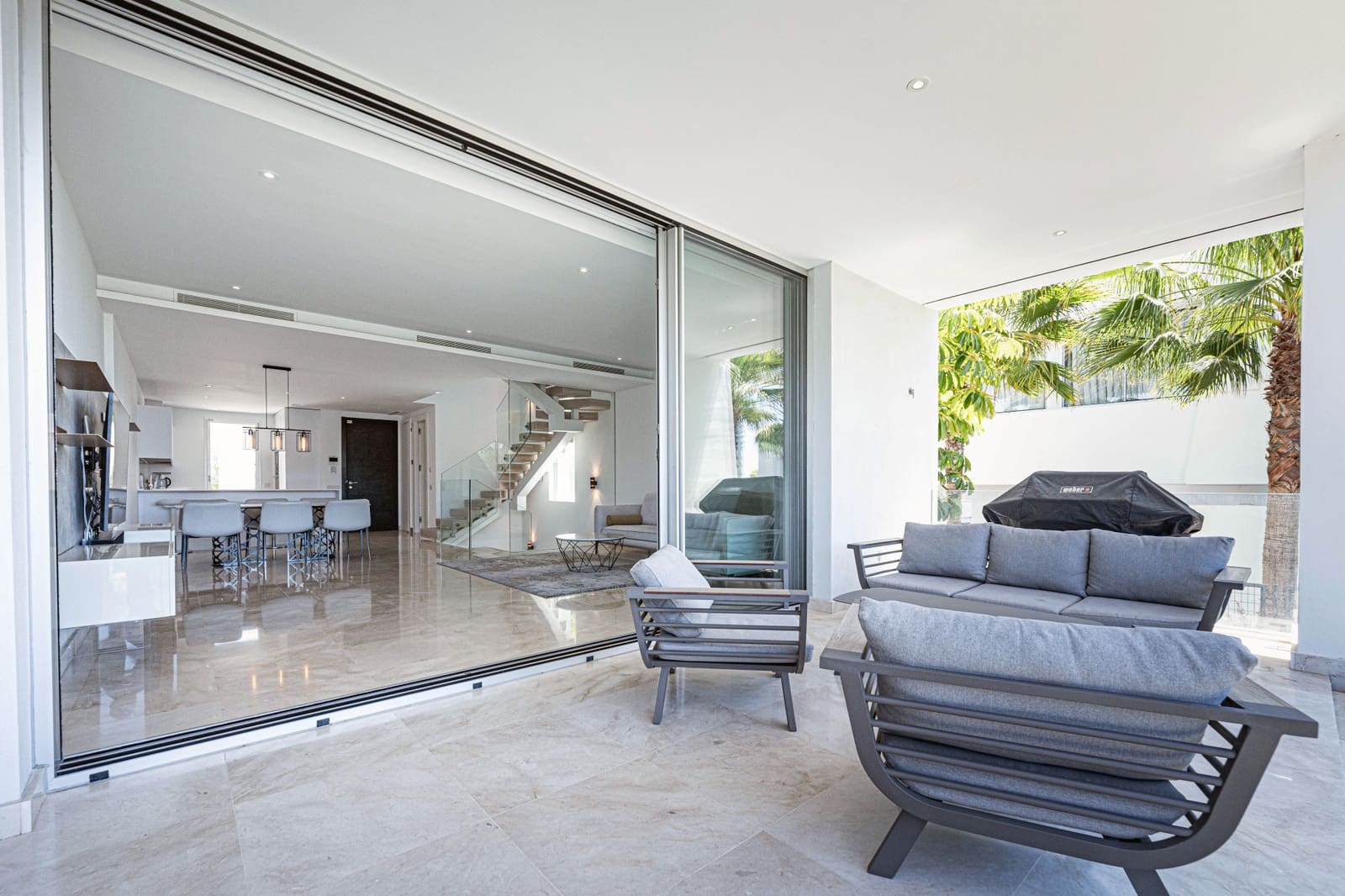 4 Zimmer Haus zu verkaufen in Marbella mit Pool Garage - 1.250.000 € (Ref: 9457836)