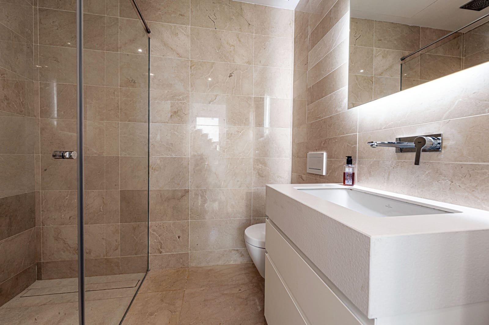 4 Zimmer Haus zu verkaufen in Marbella mit Pool Garage - 1.250.000 € (Ref: 9457836)