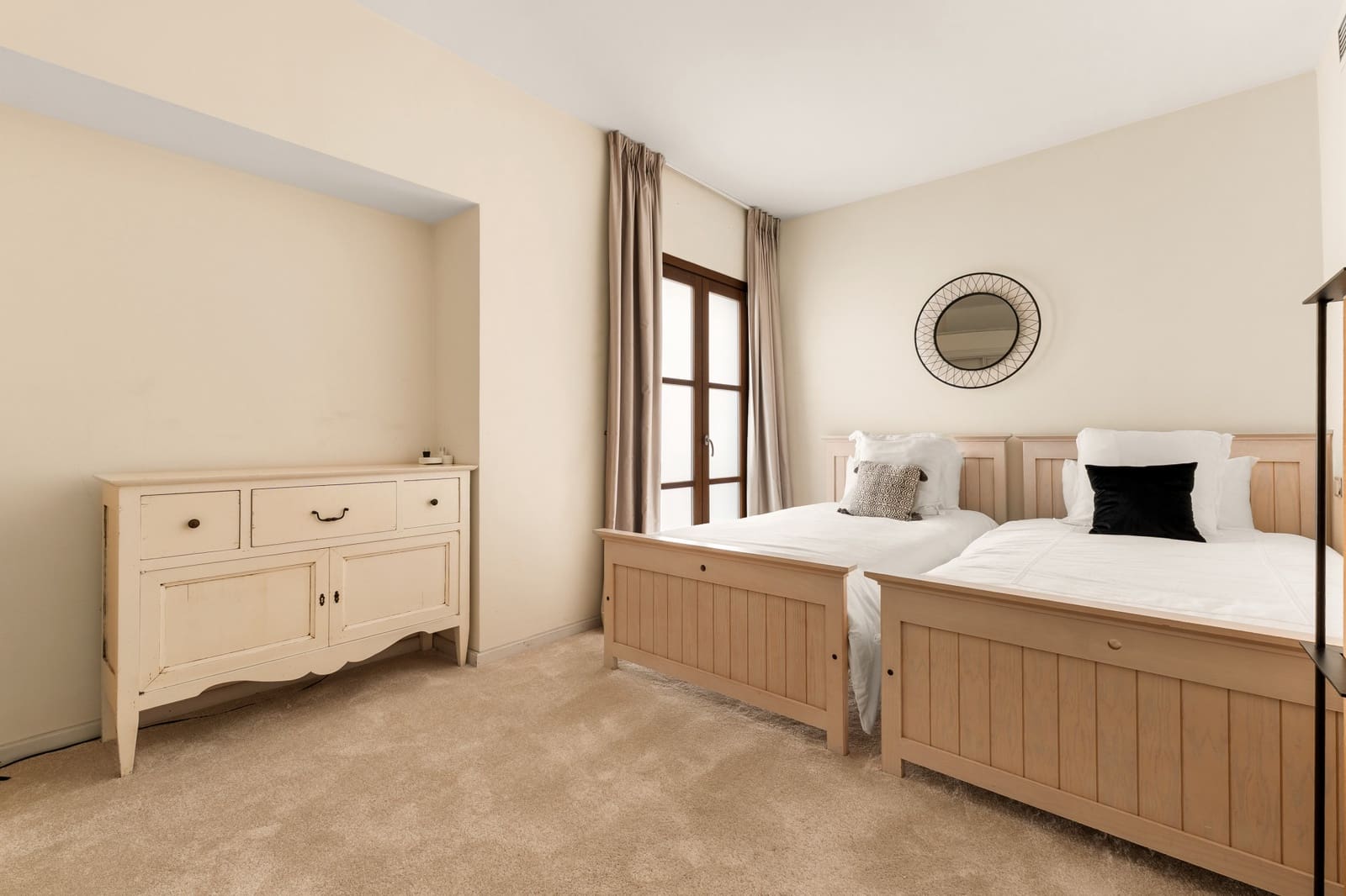 2 sovrum Lägenhet till salu i Puerto Banus med garage - 1 600 000 € (Ref: 9468834)