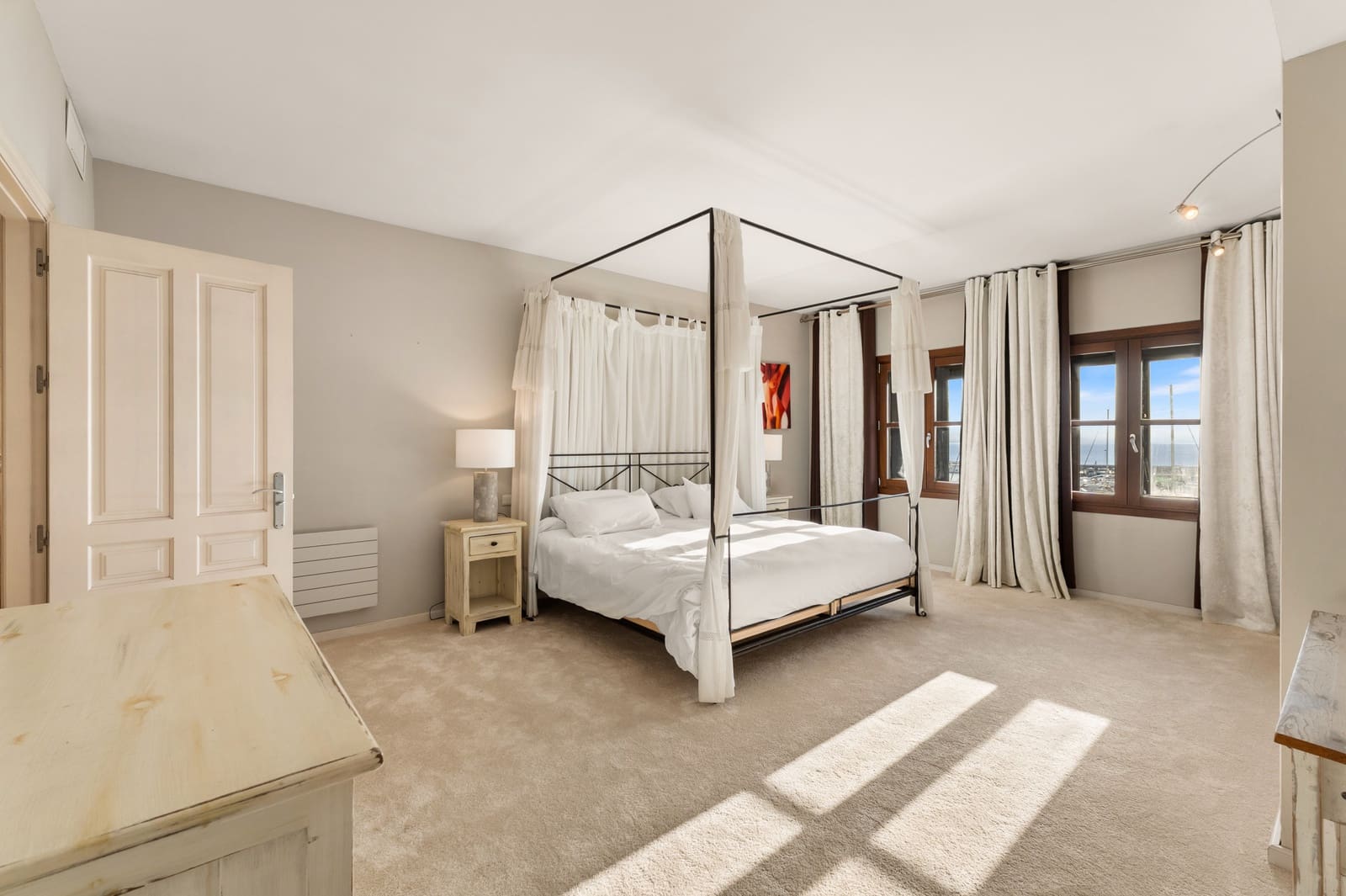 2 sovrum Lägenhet till salu i Puerto Banus med garage - 1 600 000 € (Ref: 9468834)