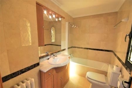 4 sovrum Hus att hyra i Badia Blava med pool garage - 6 000 € (Ref: 10111925)