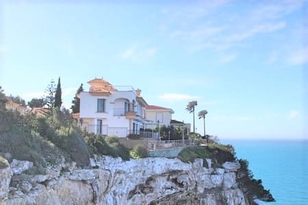 4 sovrum Hus att hyra i Badia Blava med pool garage - 6 000 € (Ref: 10111925)