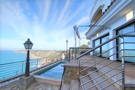 4 sovrum Hus att hyra i Badia Blava med pool garage - 6 000 € (Ref: 10111925)