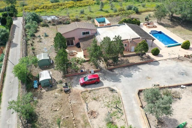 Finca/Casa Rural de 6 habitaciones en Llucmajor en venta con piscina - 785.000 € (Ref: 10111926)