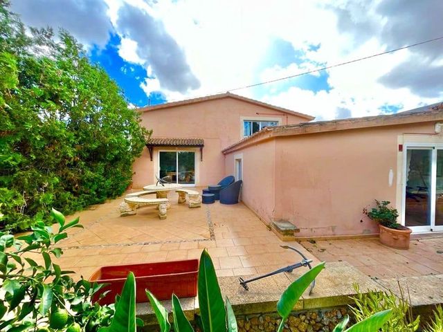 Finca/Casa Rural de 6 habitaciones en Llucmajor en venta con piscina - 785.000 € (Ref: 10111926)