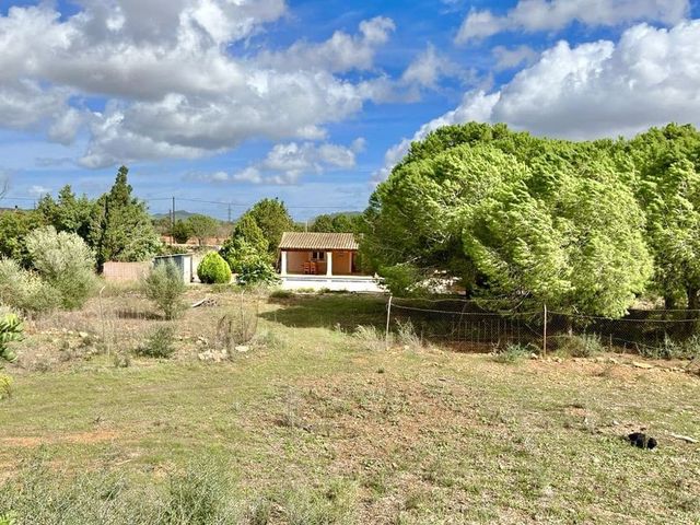 Finca/Casa Rural de 6 habitaciones en Llucmajor en venta con piscina - 785.000 € (Ref: 10111926)