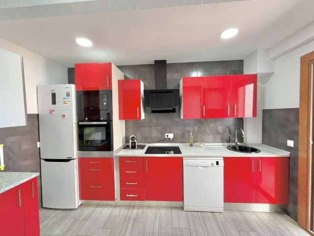 2 slaapkamer Flat te koop in Es Molinar / El Molinar, Palma de Mallorca - € 369.000 (Ref: 10111929)
