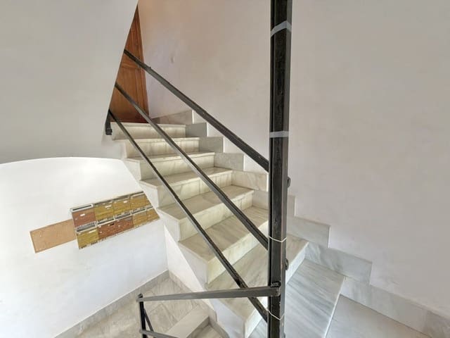 2 slaapkamer Flat te koop in Palma de Mallorca - € 369.000 (Ref: 10111929)