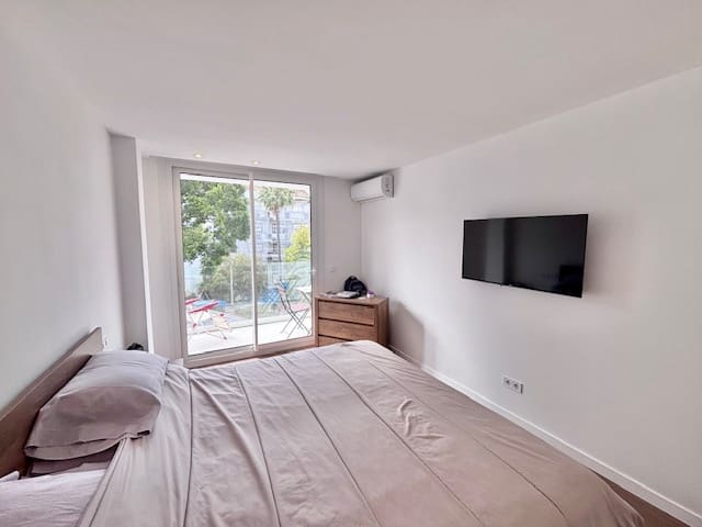 1 quarto Apartamento para arrendar em Palmanova com piscina - 1 800 € (Ref: 10111930)