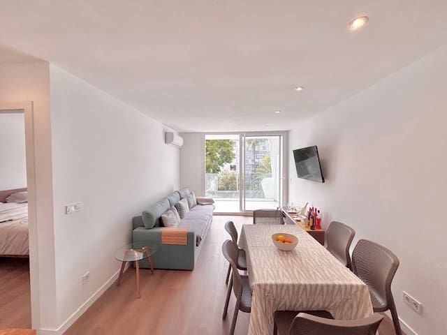 1 quarto Apartamento para arrendar em Palmanova, Calvià com piscina - 1 800 € (Ref: 10111930)