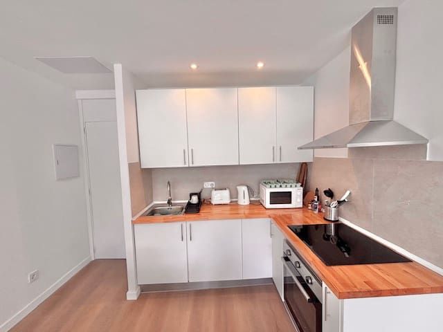 1 quarto Apartamento para arrendar em Palmanova, Calvià com piscina - 1 800 € (Ref: 10111930)