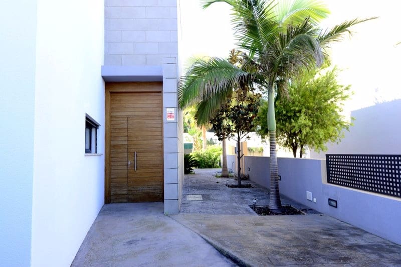 4 quarto Casa em Banda para venda em Las Maravillas com garagem - 1 695 000 € (Ref: 10111931)