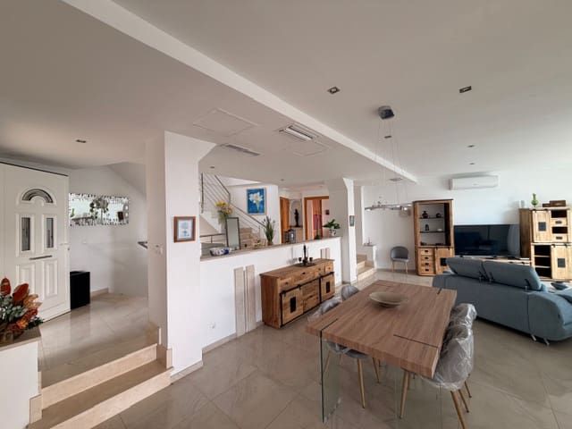4 slaapkamer Villa te huur in Santa Ponsa, Calvià met zwembad garage - € 15.000 (Ref: 10111932)