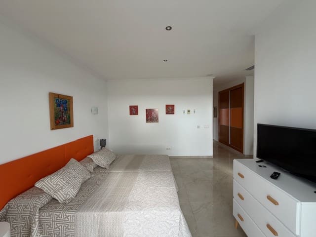 4 bedroom Villa for rent in Santa Ponsa with pool garage - € 15,000 (Ref: 10111932)