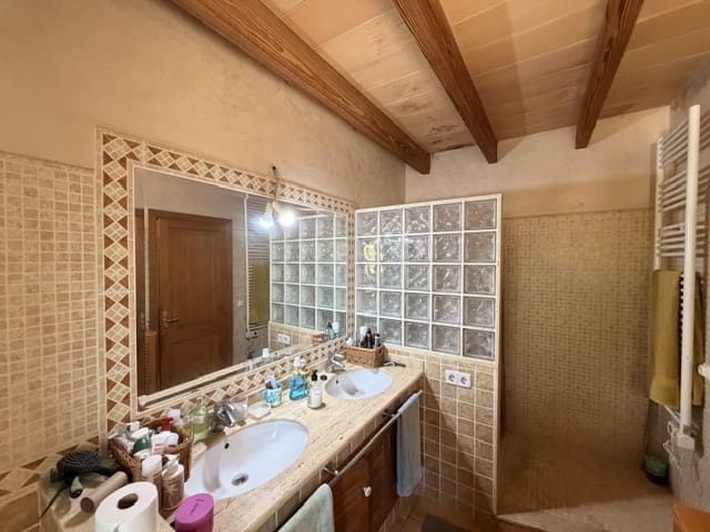 3 slaapkamer Finca/Landhuis te koop in Llucmajor met garage - € 700.000 (Ref: 10111933)
