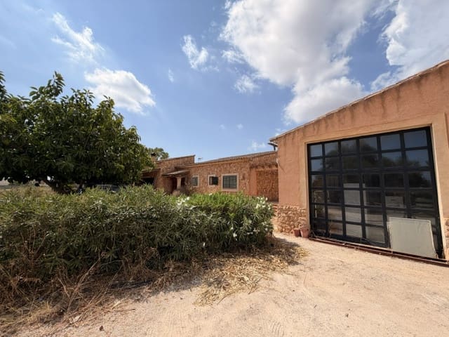 3 slaapkamer Finca/Landhuis te koop in Llucmajor met garage - € 700.000 (Ref: 10111933)
