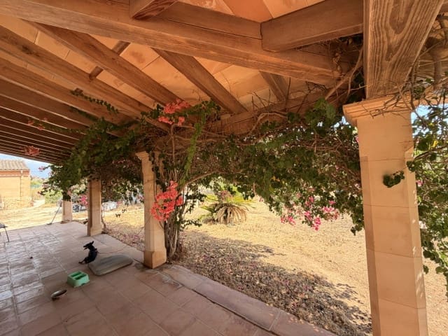 3 slaapkamer Finca/Landhuis te koop in Llucmajor met garage - € 700.000 (Ref: 10111933)