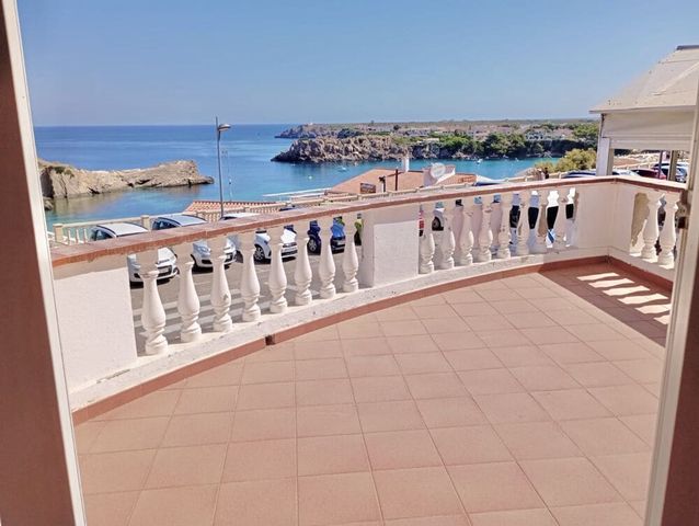 Restaurant/Bar for sale in Arenal d'en Castell, Es Mercadal - € 450,000 (Ref: 10111935)