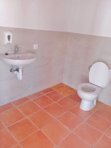 Restaurant/Bar for sale in Arenal d'en Castell, Es Mercadal - € 450,000 (Ref: 10111935)