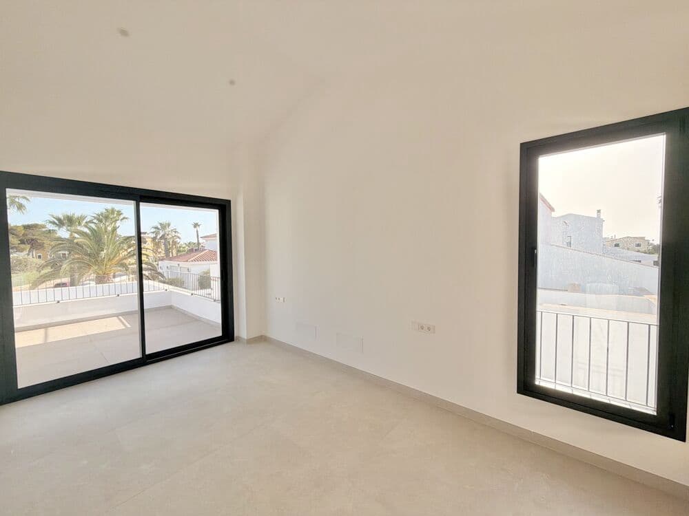 4 soverom Villa til salgs i Ciutadella de Menorca med svømmebasseng garasje - € 1 280 000 (Ref: 10111939)
