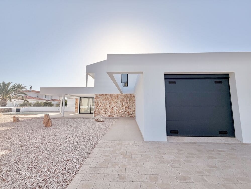 4 soverom Villa til salgs i Ciutadella de Menorca med svømmebasseng garasje - € 1 280 000 (Ref: 10111939)