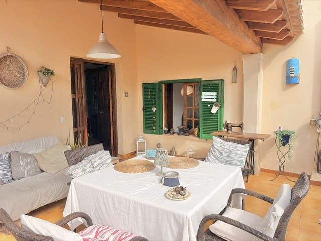 3 quarto Casa em Banda para venda em Sa Rapita / La Rapita, Campos com garagem - 695 000 € (Ref: 10111941)