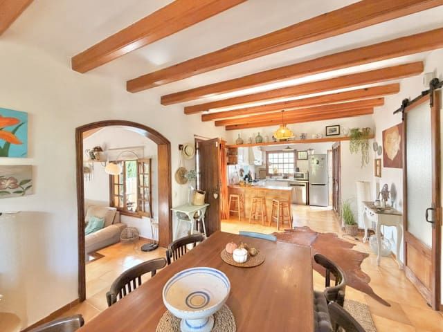 3 quarto Casa em Banda para venda em Sa Rapita / La Rapita, Campos com garagem - 695 000 € (Ref: 10111941)