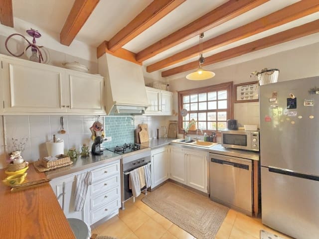 3 quarto Casa em Banda para venda em Sa Rapita / La Rapita com garagem - 695 000 € (Ref: 10111941)
