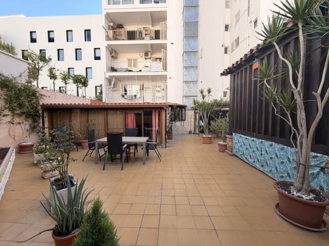 4 slaapkamer Flat te koop in Palma de Mallorca met garage - € 580.000 (Ref: 10111943)