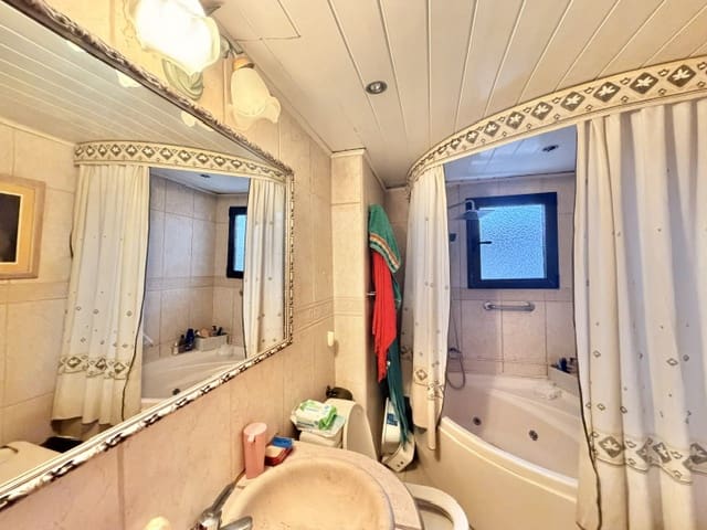 4 slaapkamer Flat te koop in Palma de Mallorca met garage - € 580.000 (Ref: 10111943)