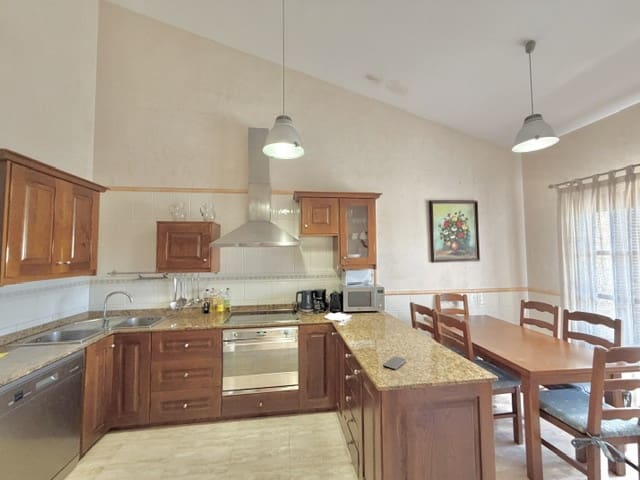 3 quarto Casa em Banda para venda em Muro com piscina garagem - 875 000 € (Ref: 10111944)