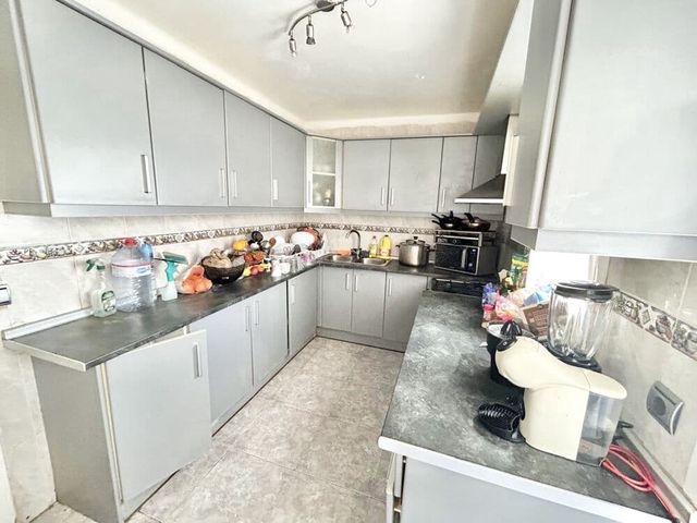 3 soveværelse Lejlighed til salg i L'Arenal / S'Arenal, Llucmajor - € 379.000 (Ref: 10111945)