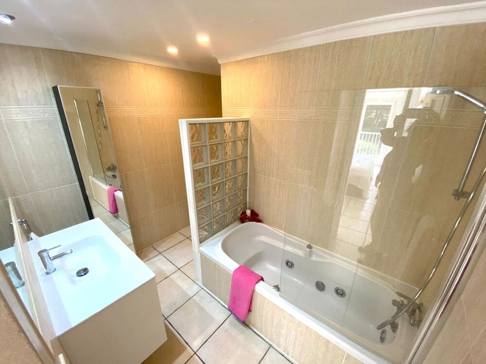 3 chambre Appartement à vendre à Cala Vinyes / Cala Vinyas / Cala Vinas avec piscine garage - 950 000 € (Ref: 10111950)