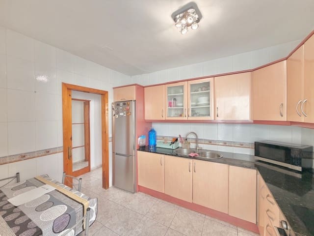 3 soveværelse Lejlighed til salg i Ciutadella de Menorca - € 349.000 (Ref: 10111951)