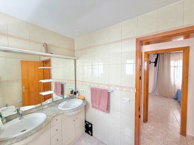 3 soveværelse Lejlighed til salg i Ciutadella de Menorca - € 349.000 (Ref: 10111951)