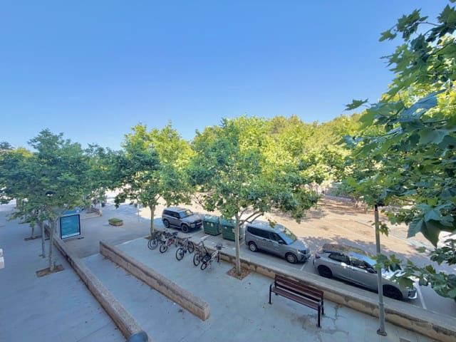 4 sypialnia Mieszkanie na sprzedaż w Ciutadella de Menorca - 414 000 € (Ref: 10111952)