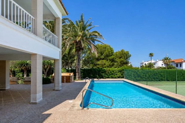 4 sovrum Hus till salu i Ciutadella de Menorca med pool - 1 785 000 € (Ref: 10112166)
