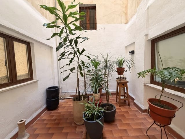 3 bedroom Flat for rent in Palma de Mallorca - € 1,750 (Ref: 10112167)