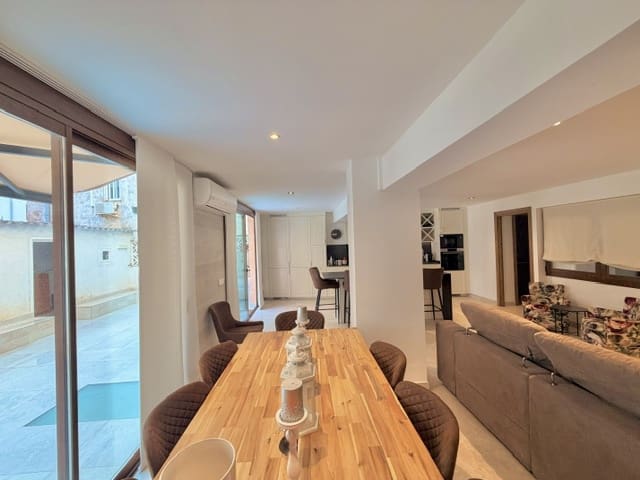 3 bedroom Flat for rent in Palma de Mallorca - € 1,750 (Ref: 10112167)