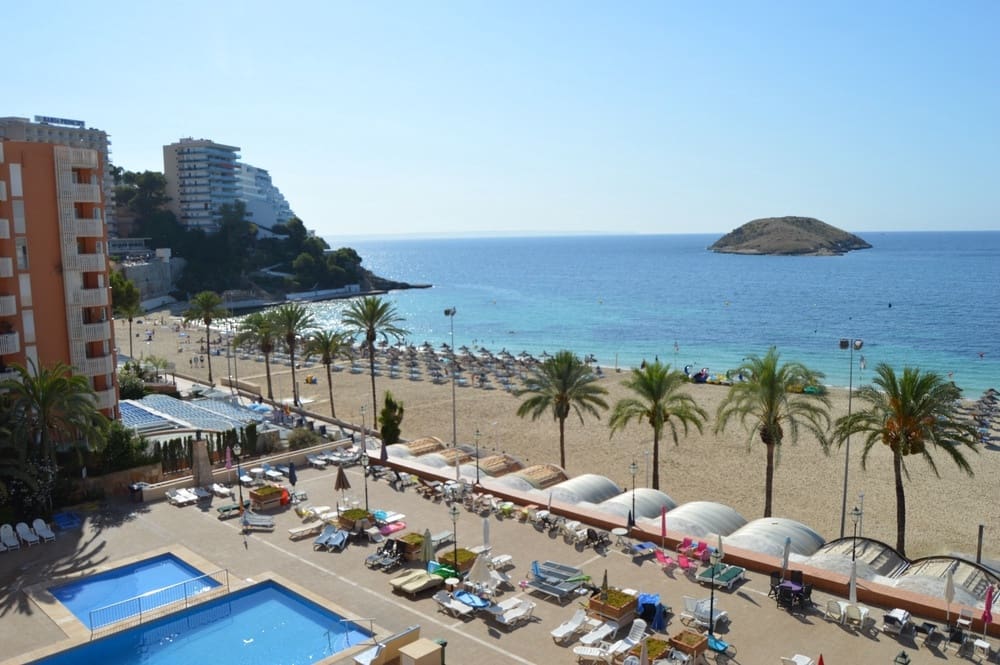 Restaurant/Bar for rent in Magalluf - € 6,000 (Ref: 10112170)