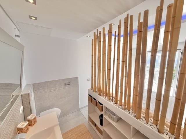 2 Zimmer Penthouse zu vermieten in Cala Pi mit Pool - 2.900 € (Ref: 10140196)