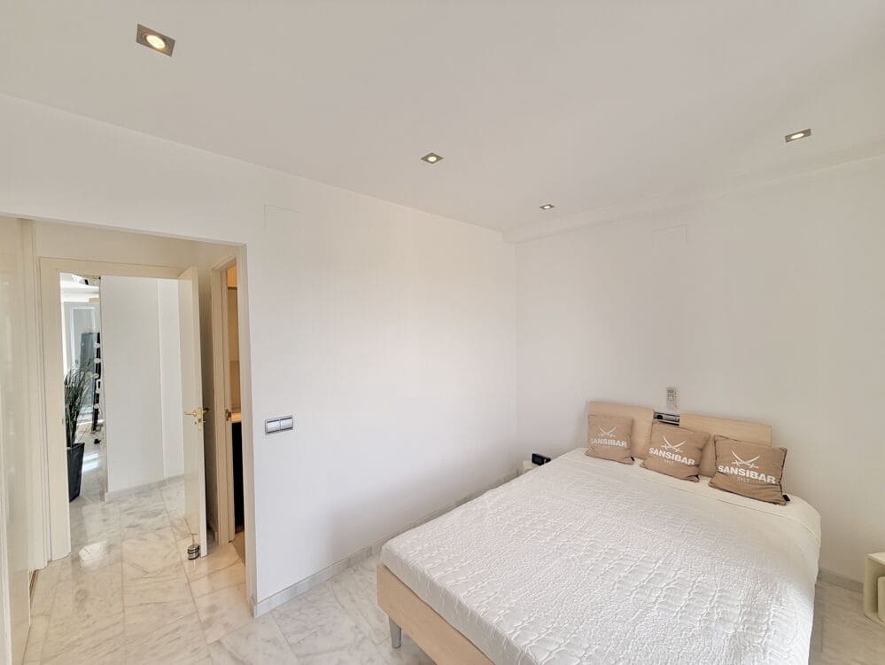 2 Zimmer Penthouse zu vermieten in Cala Pi mit Pool - 2.900 € (Ref: 10140196)