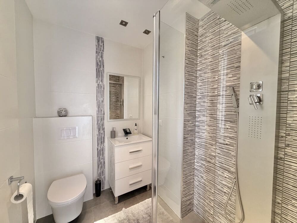 2 Zimmer Penthouse zu vermieten in Cala Pi mit Pool - 2.900 € (Ref: 10140196)