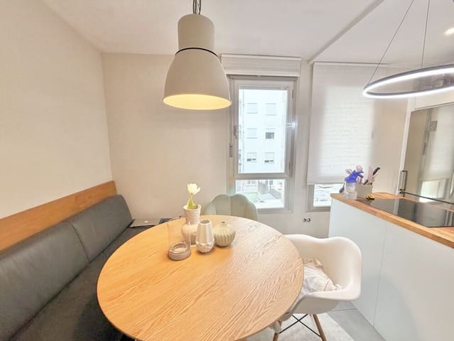 2 bedroom Flat for sale in Son Armadans, Palma de Mallorca with garage - € 550,000 (Ref: 10154478)