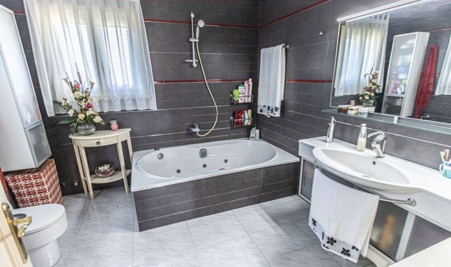 Chalet de 4 habitaciones en Marratxí en venta con piscina garaje - 1.250.000 € (Ref: 10154479)
