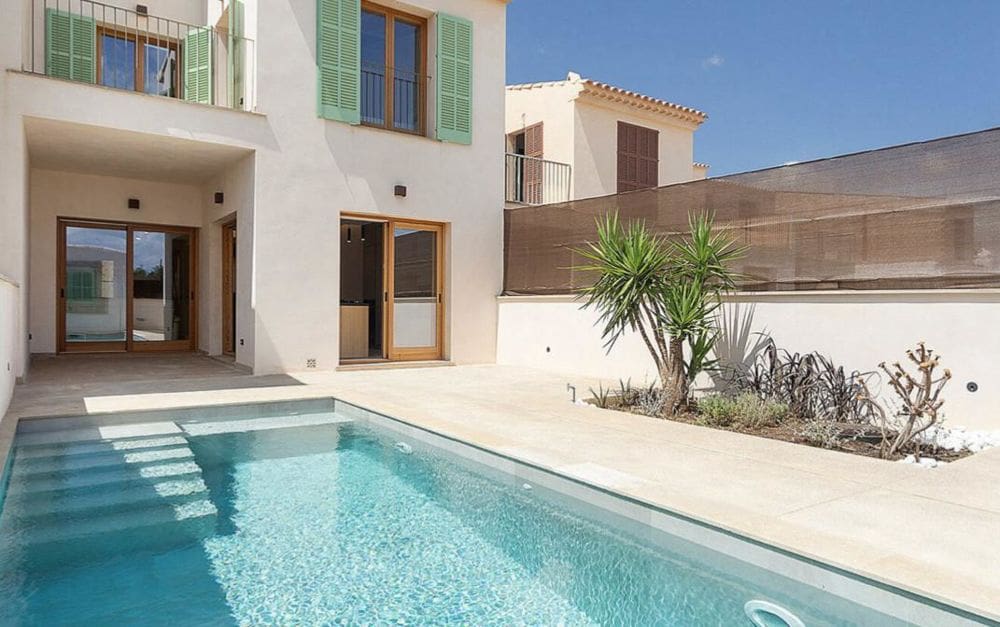 3 soveværelse Rækkehus til salg i Biniali med swimmingpool garage - € 1.195.000 (Ref: 10167138)
