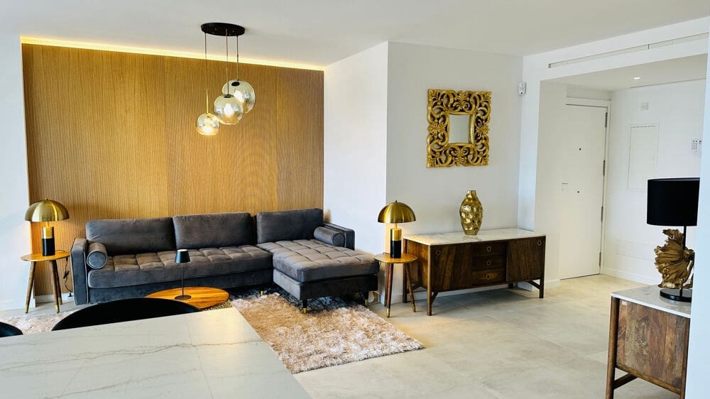 3 bedroom Flat for sale in Palma de Mallorca with garage - € 979,000 (Ref: 10167460)