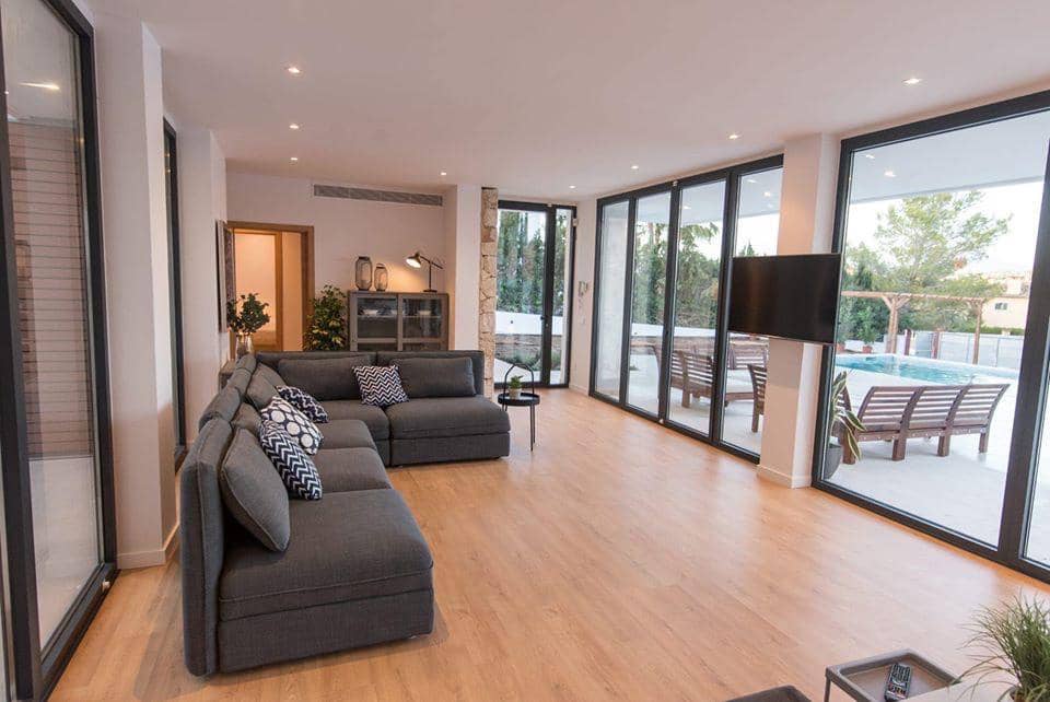 6 sypialnia Willa do wynajęcia w Santa Ponsa z basenem - 10 000 € (Ref: 10170276)